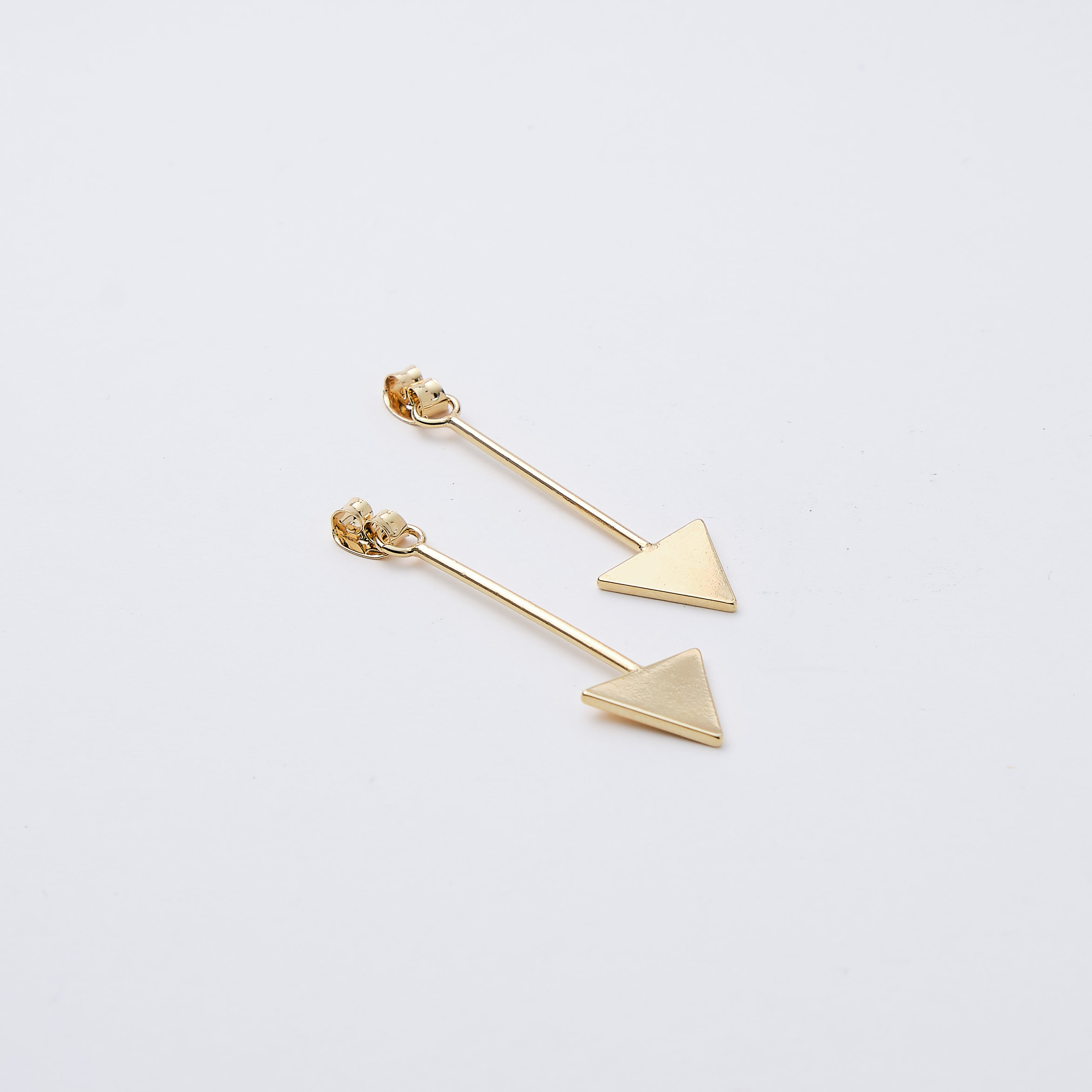 9705 Gold Arrow Earrings 