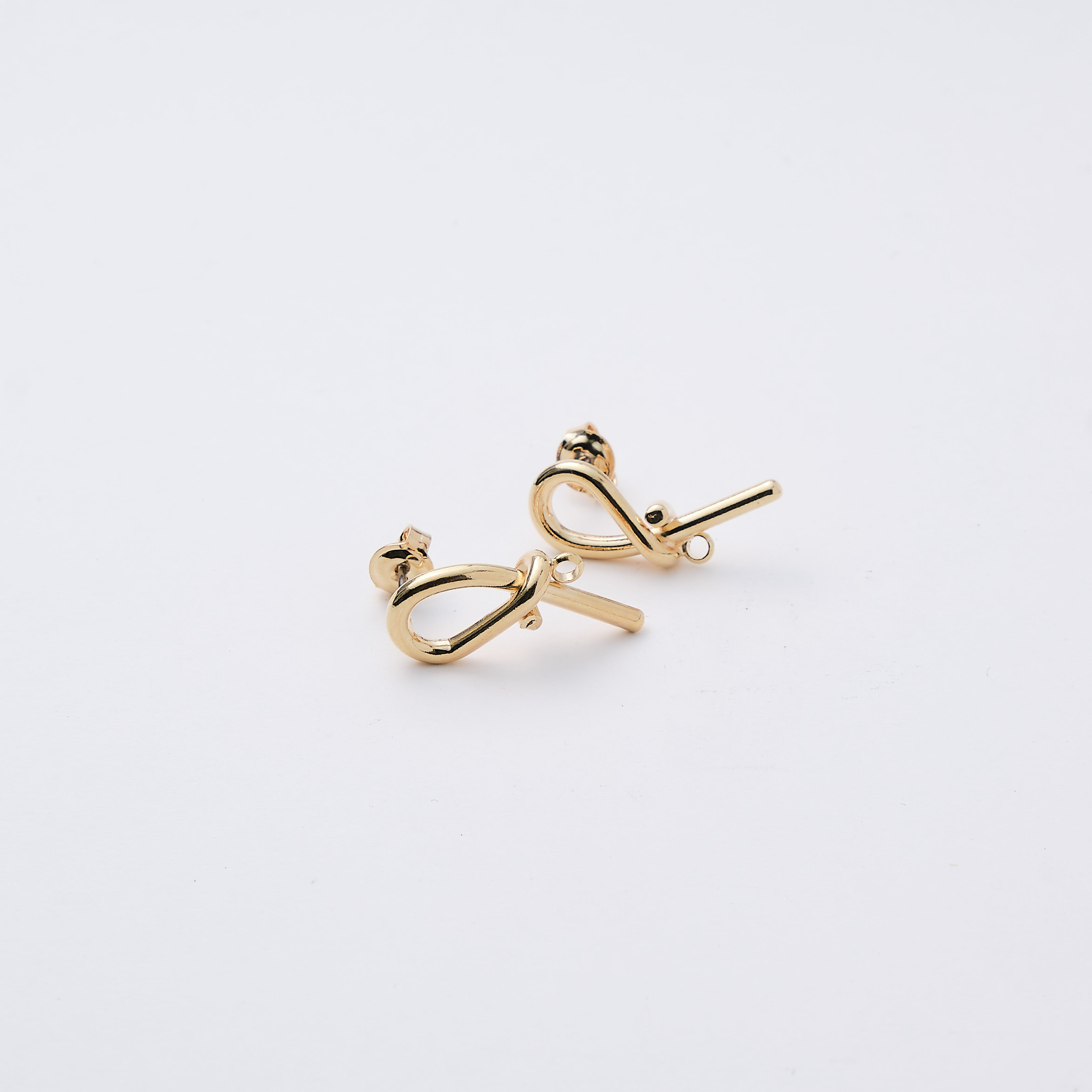 9797 Earring Knot Small